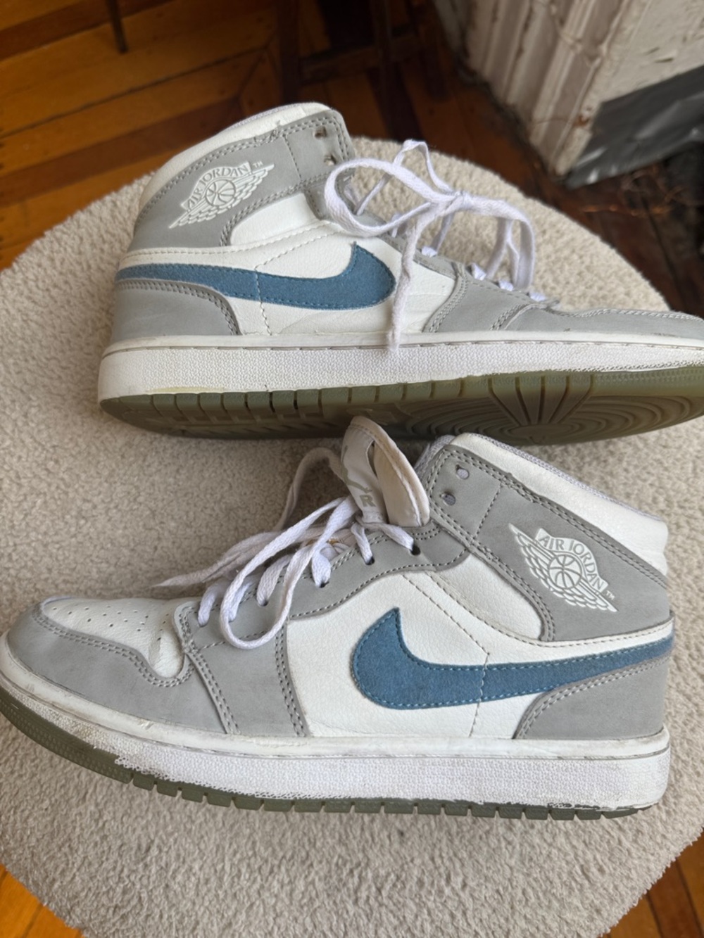 Nike Air Jordan’s white and blue